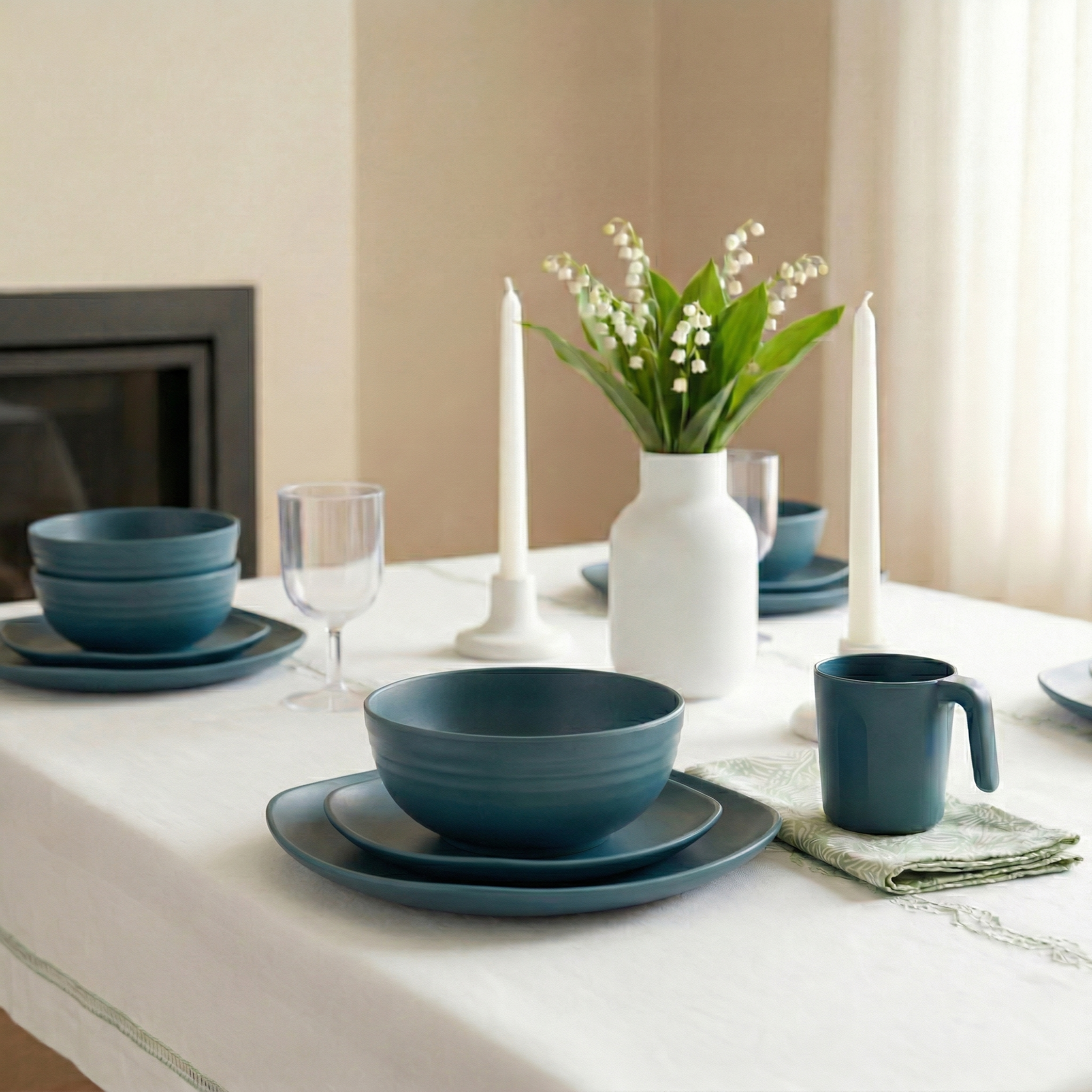 Greentainer lightweight dinnerware set with side plates and dinner plates