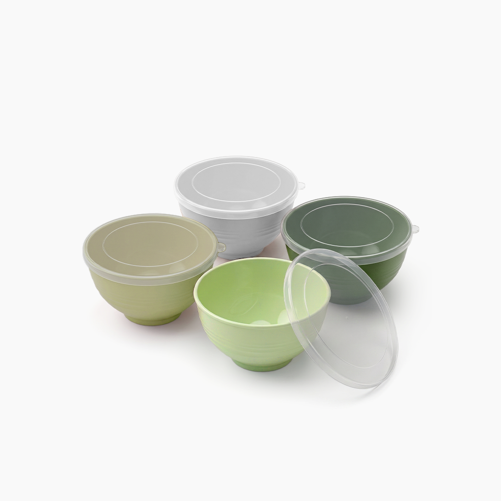 Greentainer 24oz shatter-resistant plastic cereal bowls with lids in dark green